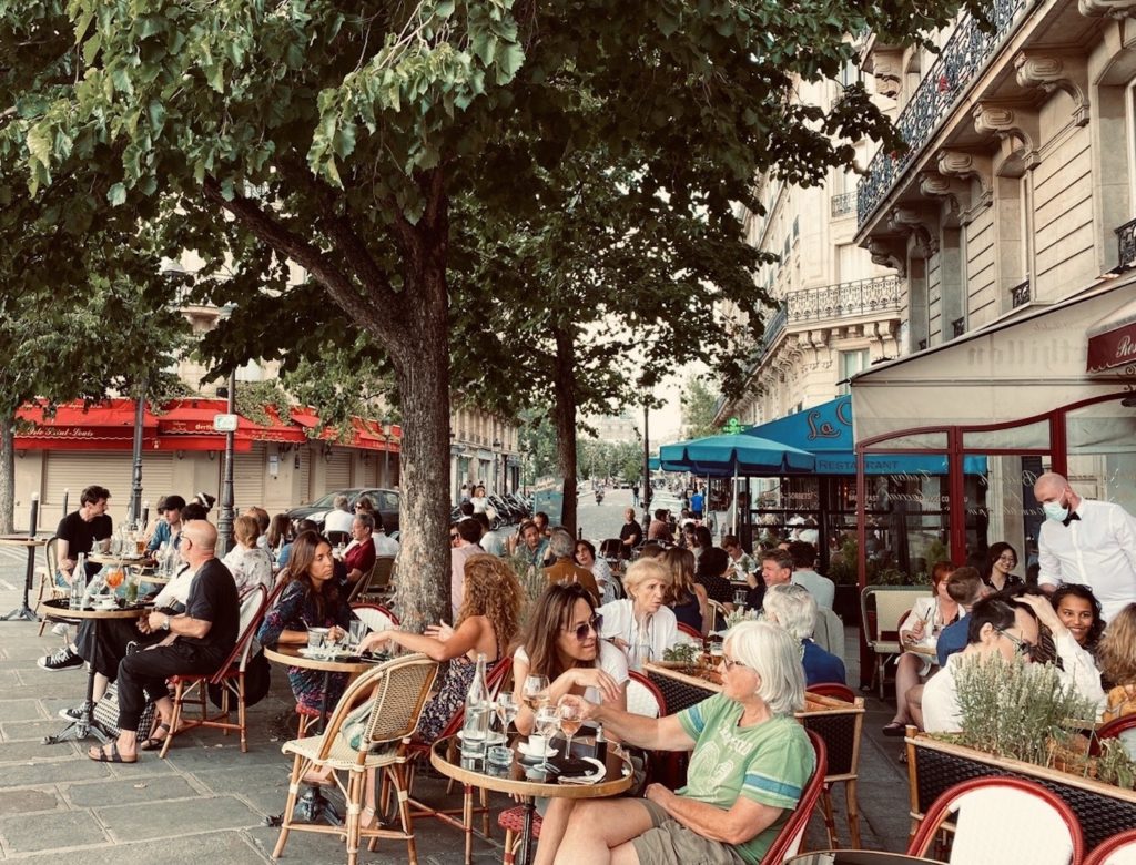 パリ店 ブログ更新のお知らせ 久しぶりのカフェ お知らせ トピックス オーダー家具と空間デザイン Area